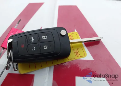 2015 Chevrolet Malibu 1Lt из США, поврежденный, VIN 1G11C5SL2FU153277